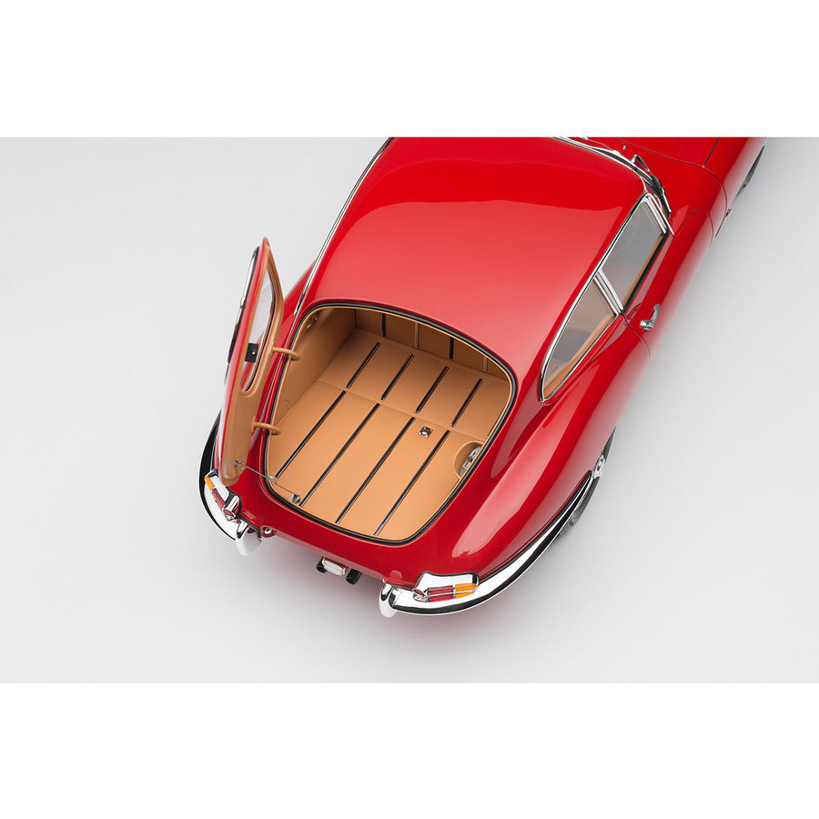 Jaguar E-Type Series 1 Coupe (1961) 1:8 Scale