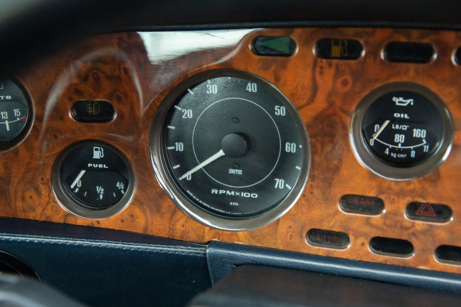 1985 Aston Martin V8 Vantage - DP 2035