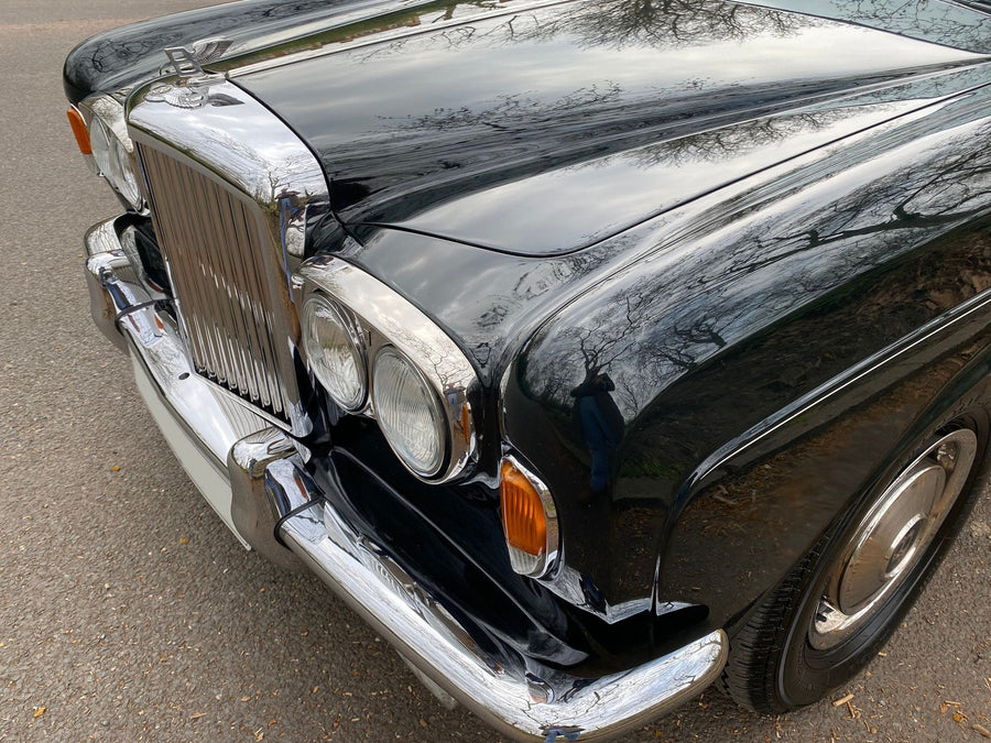 1974 Bentley Corniche 2 door saloon