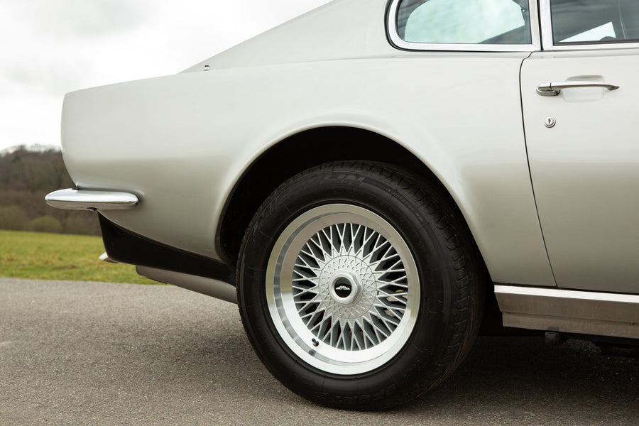 1985 Aston Martin V8 Vantage - DP 2035
