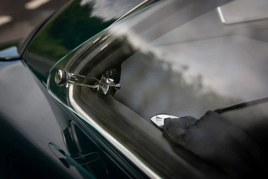 1961 Aston Martin DB4 Series 2 Saloon 3.7 Manual