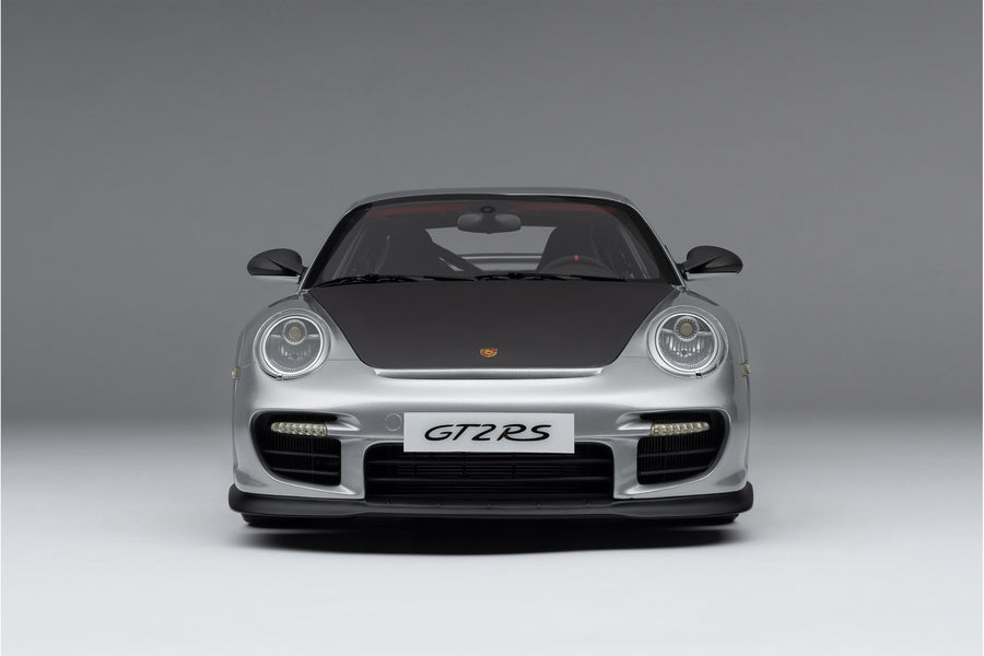 Porsche 911 GT2 RS (2010) 1:8 Scale