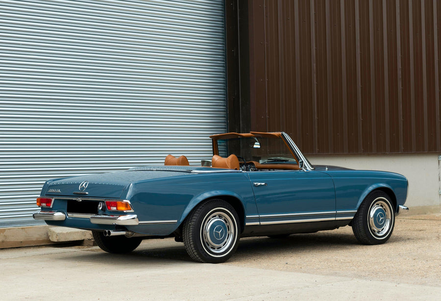 1969 Mercedes-Benz 280SL Pagoda