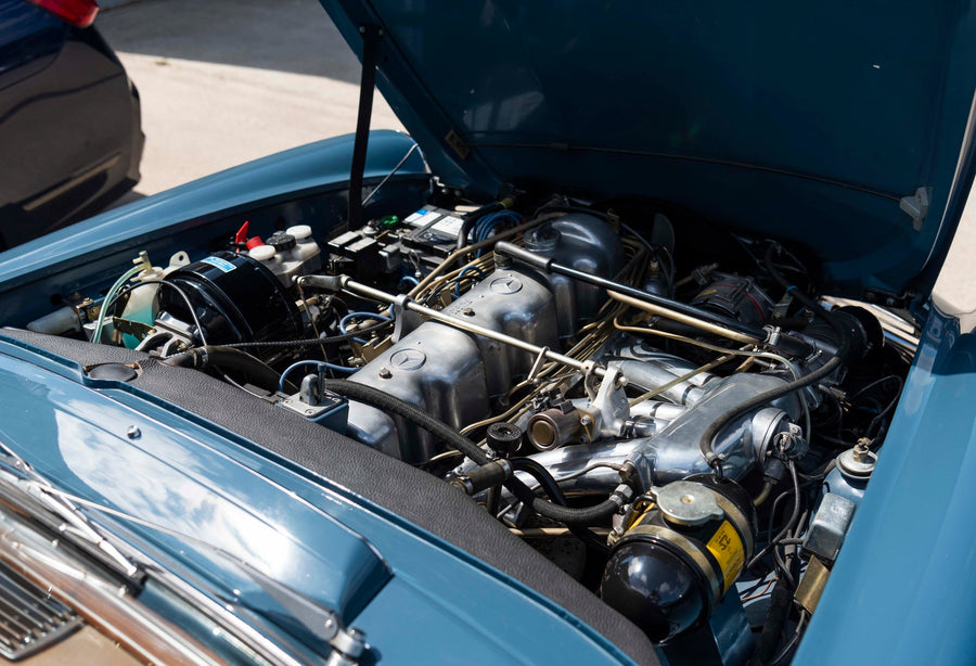 1969 Mercedes-Benz 280SL Pagoda
